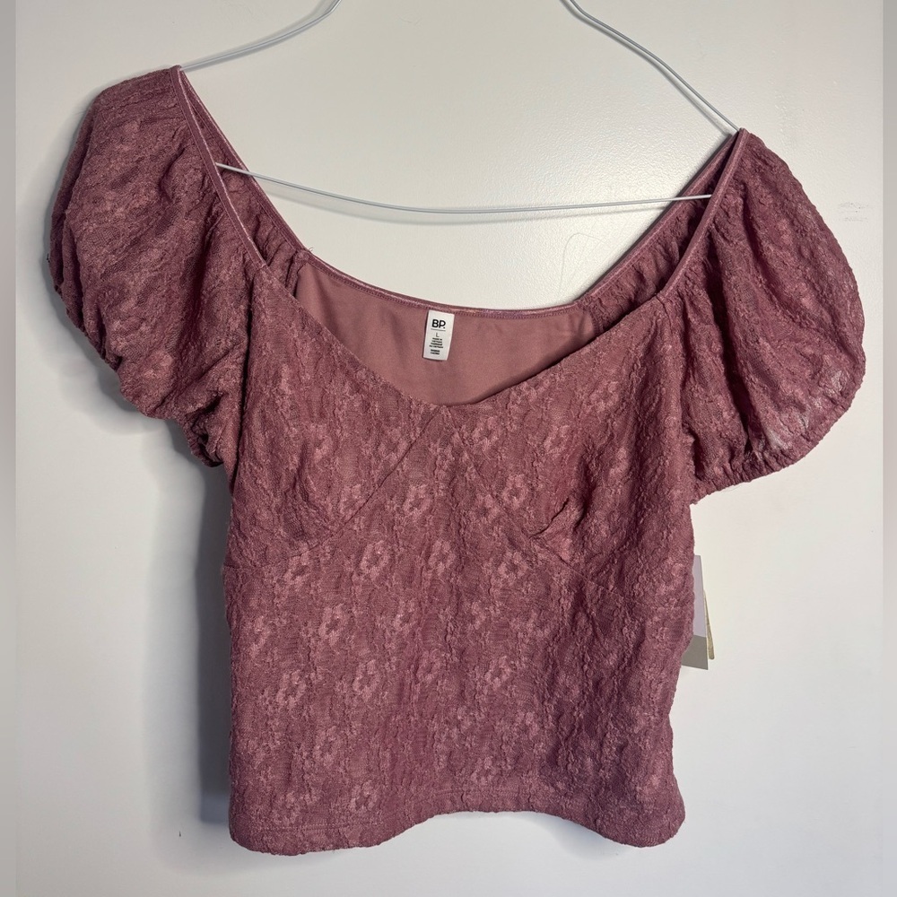 BP NWT Mauve Lace Crop Top 💗 size Large 💗